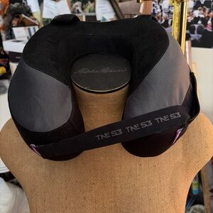 Cabeau TNE S3 memory foam Black & Gray Travel Neck Pillow